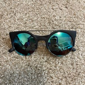 Quay Australia Livnow Sunnies